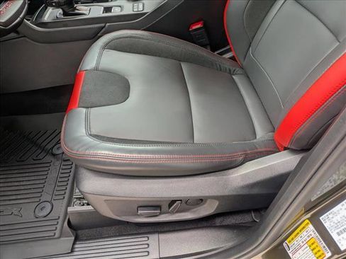 New 2025 Ford Ranger Raptor image 3