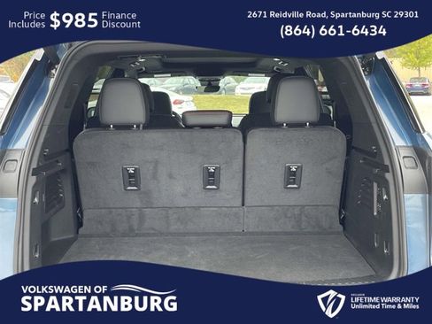 Used 2024 Chevrolet Traverse RS image 10