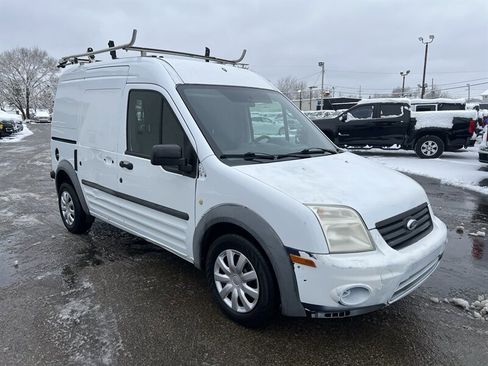 Used 2013 Ford Transit Connect XLT image 3