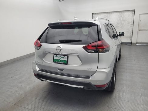 Used 2019 Nissan Rogue SV FWD image 7