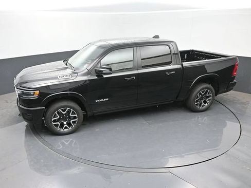 Used 2026 RAM 1500 Laramie AWD/4WD image 38