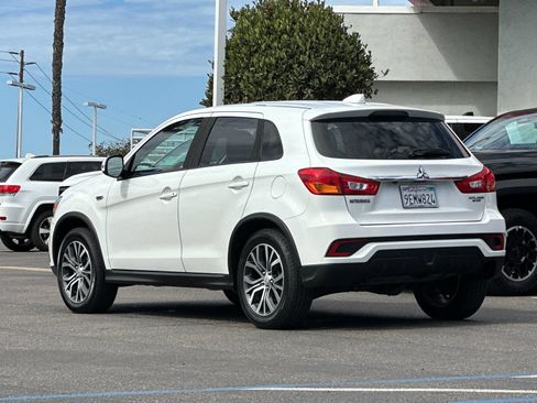 Used 2019 Mitsubishi Outlander Sport ES AWD/4WD image 3