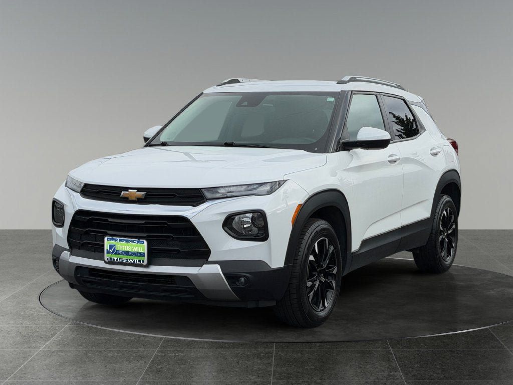Used 2022 Chevrolet TrailBlazer LT w/ Driver Confidence Package AWD/4WD image 4