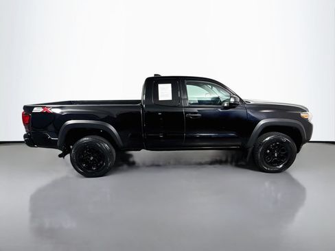 Certified 2022 Toyota Tacoma SR w/ SX Package RWD image 8