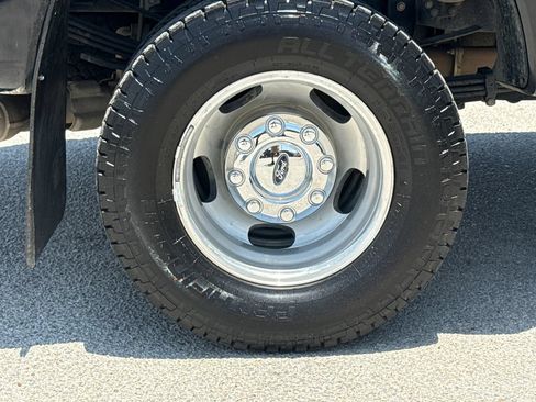 Used 2020 Ford F350 XLT w/ XLT Premium Package AWD/4WD image 11