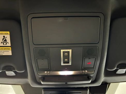 Used 2019 Land Rover Discovery Sport HSE AWD/4WD image 35
