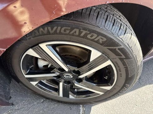 Used 2024 Nissan Sentra SV FWD image 10