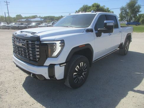 New 2026 GMC Sierra 3500 Denali Ultimate AWD/4WD image 11