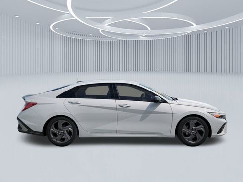 New 2026 Hyundai Elantra Sport image 7