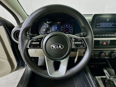 Used 2020 Kia Forte LXS FWD image 9