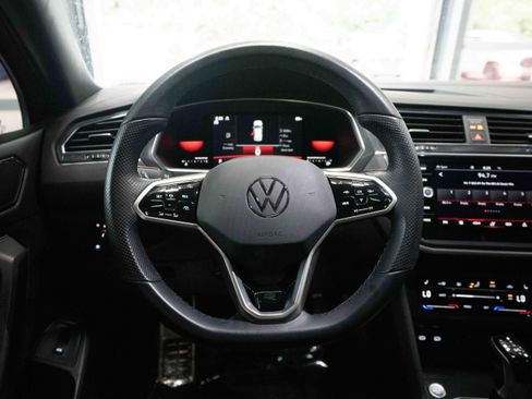 Used 2022 Volkswagen Tiguan SE R-Line AWD/4WD image 21