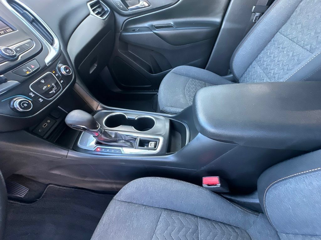 Used 2022 Chevrolet Equinox LT FWD image 23