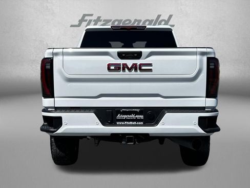Used 2025 GMC Sierra 2500 AT4 image 6