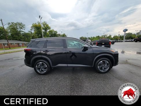 Used 2025 Nissan Rogue SV FWD image 8
