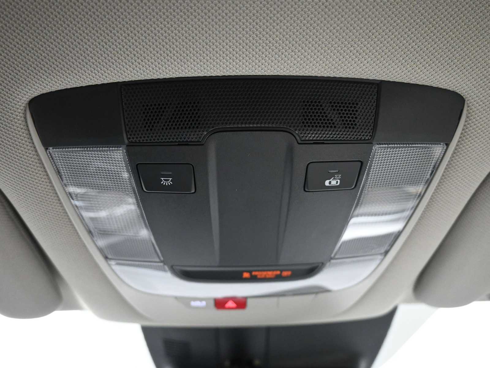 Used 2025 Kia Sorento S AWD/4WD image 17