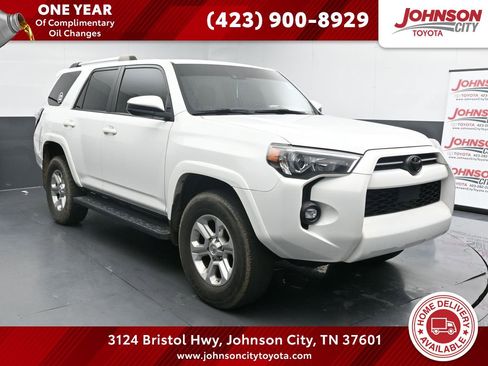 Used 2021 Toyota 4Runner SR5 image 1