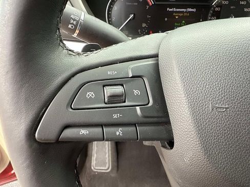 Used 2019 Cadillac XT4 Luxury image 30