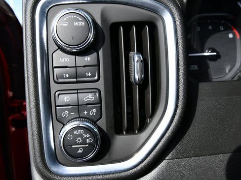 Used 2021 GMC Sierra 1500 AT4 w/ AT4 Preferred Package AWD/4WD image 21
