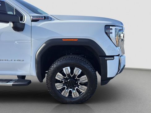 New 2026 GMC Sierra 2500 Denali w/ Denali Reserve Package AWD/4WD image 23