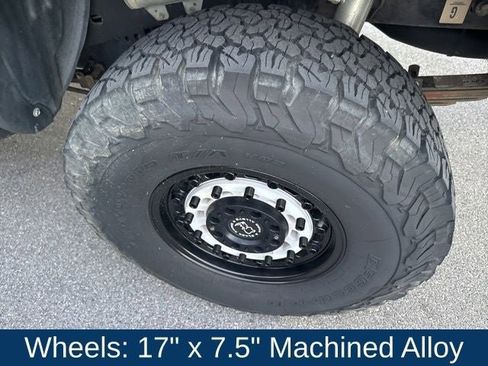 Used 2018 Toyota Tacoma TRD Sport image 27