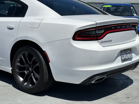 Used 2023 Dodge Charger SXT RWD image 5
