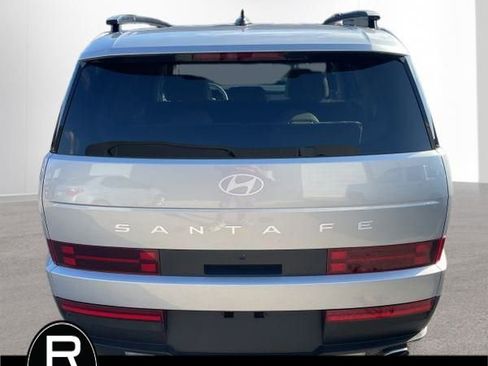Used 2026 Hyundai Santa Fe SEL image 4