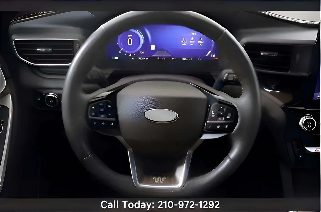 Used 2023 Ford Explorer King Ranch w/ Technology Package RWD image 25