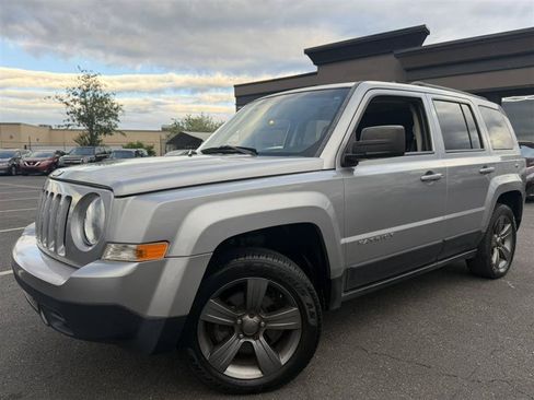 Used 2015 Jeep Patriot High Altitude FWD image 1