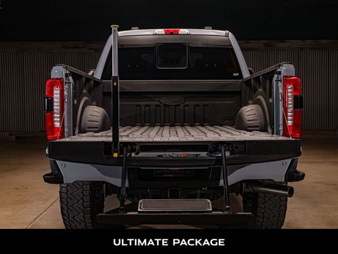 Used 2024 Ford F250 Lariat w/ Lariat Ultimate Package AWD/4WD image 8