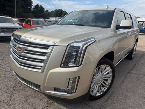 Used 2017 Cadillac Escalade ESV Platinum AWD/4WD image 1