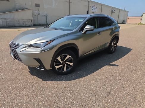 Used 2018 Lexus NX 300h AWD w/ Premium Package image 4