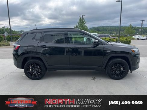 New 2026 Jeep Compass Latitude AWD/4WD image 19