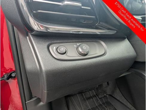 New 2026 Buick Envista Avenir image 16