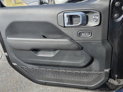 Used 2021 Jeep Gladiator Overland w/ Popular Equipment Package image 23