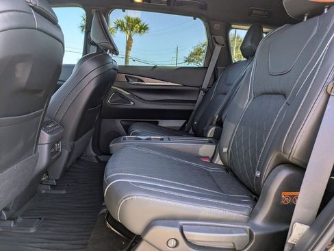 Certified 2025 INFINITI QX60 Autograph w/ Cargo Package image 15