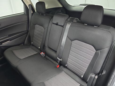 Used 2021 Ford Edge SE w/ Cargo Accessory Package image 13