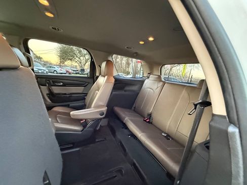 Used 2016 GMC Acadia SLT FWD image 35