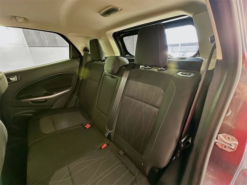 Used 2021 Ford EcoSport SE image 24