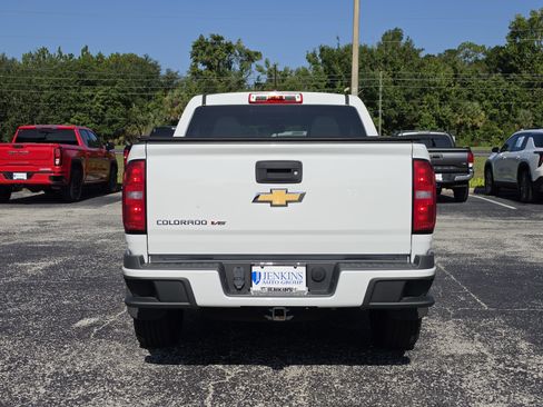 Used 2020 Chevrolet Colorado W/T w/ WT Convenience Package RWD image 6