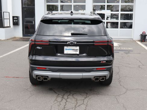 Certified 2025 Chevrolet Traverse Z71 w/ Enhanced Driving Package AWD/4WD image 9