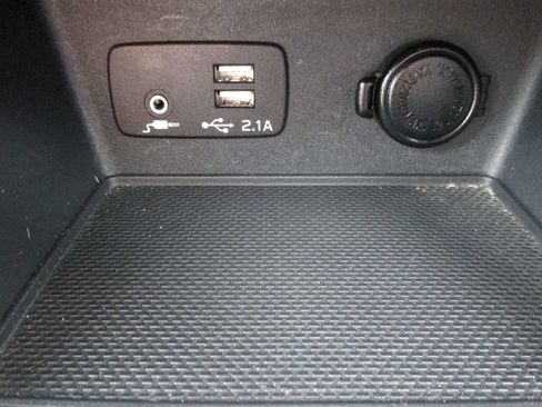 Used 2019 Subaru Forester Limited image 23