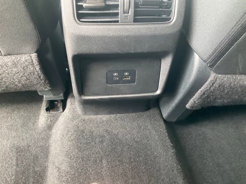 Used 2023 Nissan Rogue SV image 21