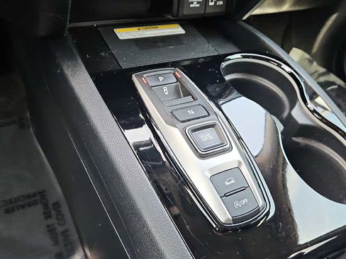 Used 2022 Honda Pilot Elite image 22