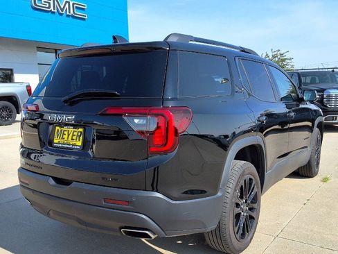 Used 2023 GMC Acadia SLE w/ Driver Convenience Package image 7