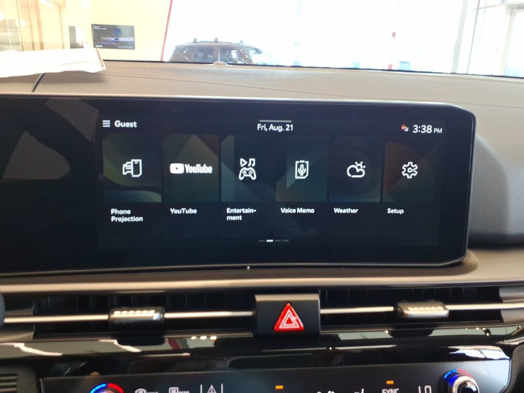 New 2026 Kia Sportage SX FWD image 19