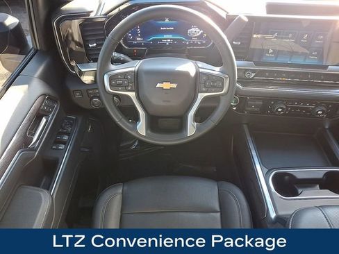 Used 2024 Chevrolet Silverado 3500 LTZ AWD/4WD image 3