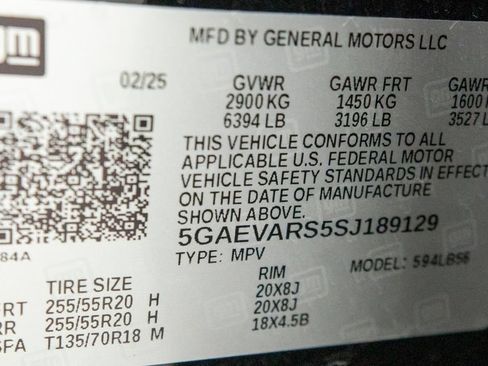 Used 2025 Buick Enclave Preferred AWD/4WD image 30