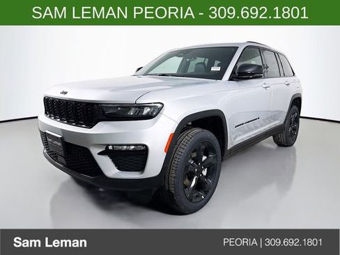 New 2025 Jeep Grand Cherokee Limited w/ Black Appearance Package AWD/4WD image 3