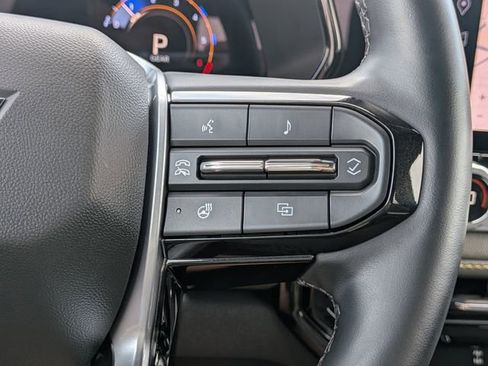 Used 2024 Chevrolet Colorado ZR2 w/ ZR2 Convenience Package III AWD/4WD image 29