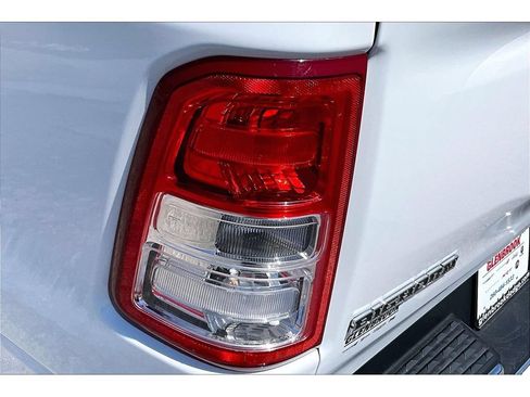Used 2019 RAM 1500 Big Horn AWD/4WD image 38